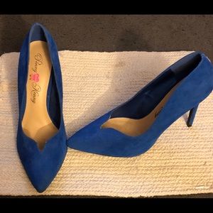 Penny ❤️ Loves Kenny Blue Pumps